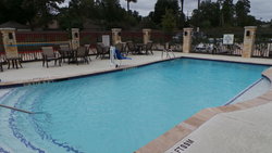 - Holiday Inn Express & Suites North Humble
