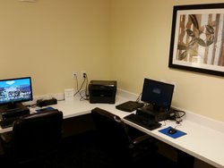  - Holiday Inn Express & Suites North Humble