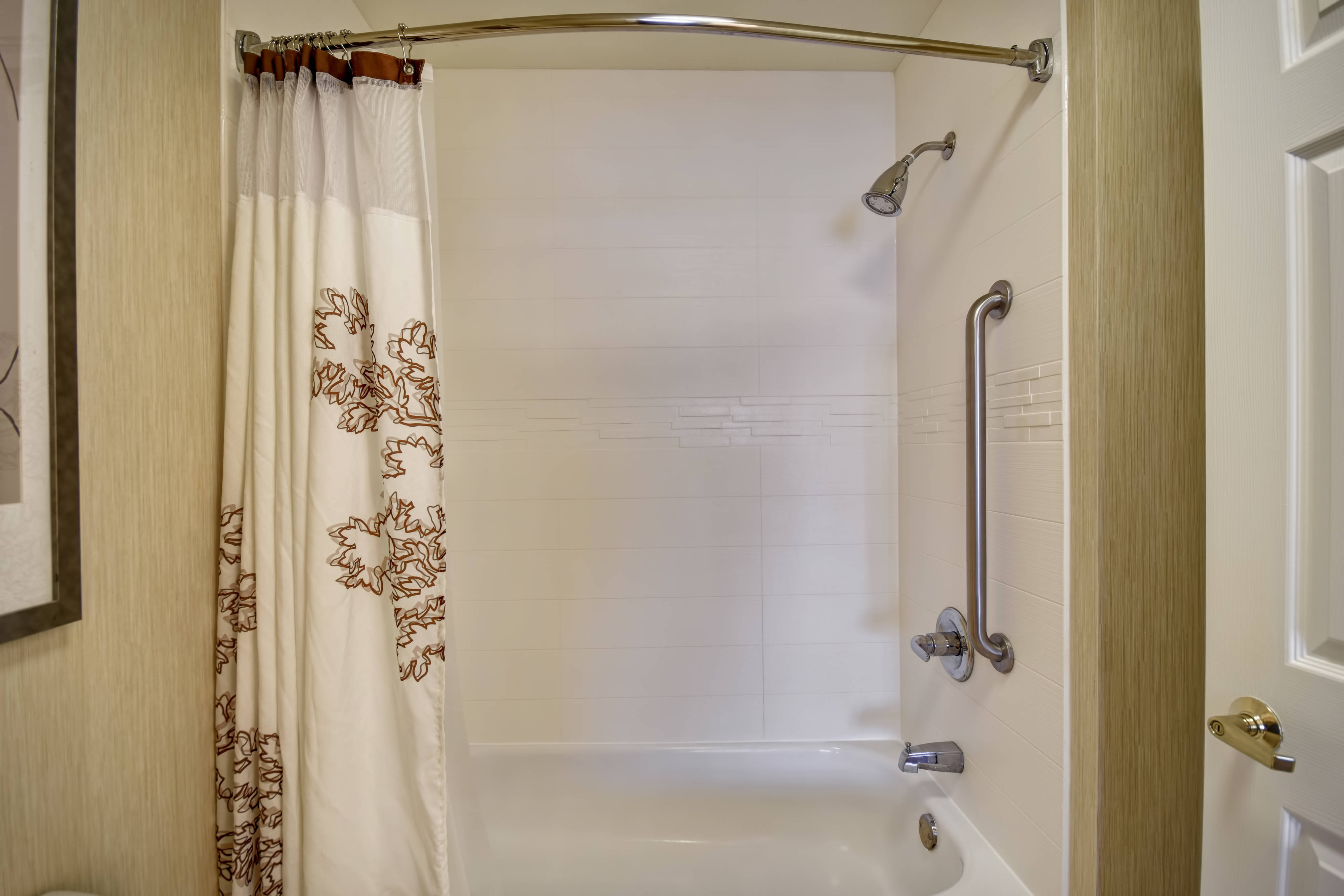 Guest Bathroom - Shower&Tub Combination