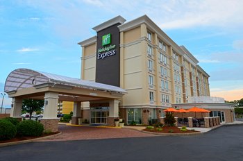 Welcome to the Holiday Inn Express Hampton Coliseum Central!
