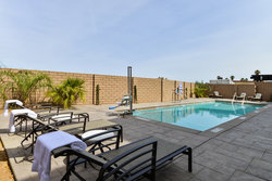  - Holiday Inn Express & Suites Indio - I-10, Exit 144