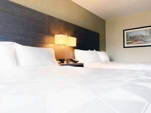 Holiday Inn University Charlottesville Va See Discounts