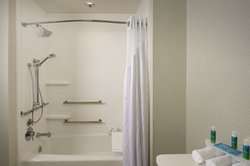  - Holiday Inn Express & Suites Bay City