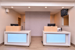  - Holiday Inn Express & Suites Lacey - I-5, Exit 108