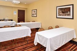  - Holiday Inn Express & Suites Airport Austin