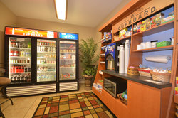  - Candlewood Suites Clarksville - I-24, Exit 4