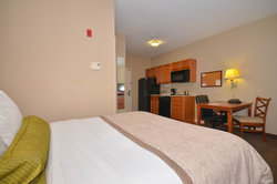  - Candlewood Suites Clarksville - I-24, Exit 4