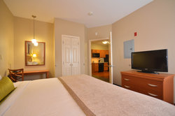  - Candlewood Suites Clarksville - I-24, Exit 4