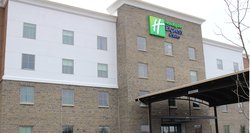  - Holiday Inn Express & Suites Shawnee - I-435, Exit 5