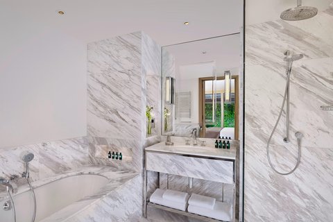 THE LANGLEY BUCKINGHAMSHIRE - Photo 26