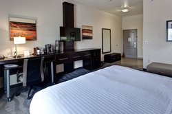  - Holiday Inn Express & Suites Airport Maize