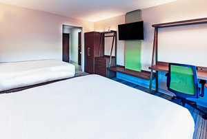 sand springs inn express holiday suites