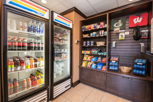 delafield suites inn express holiday