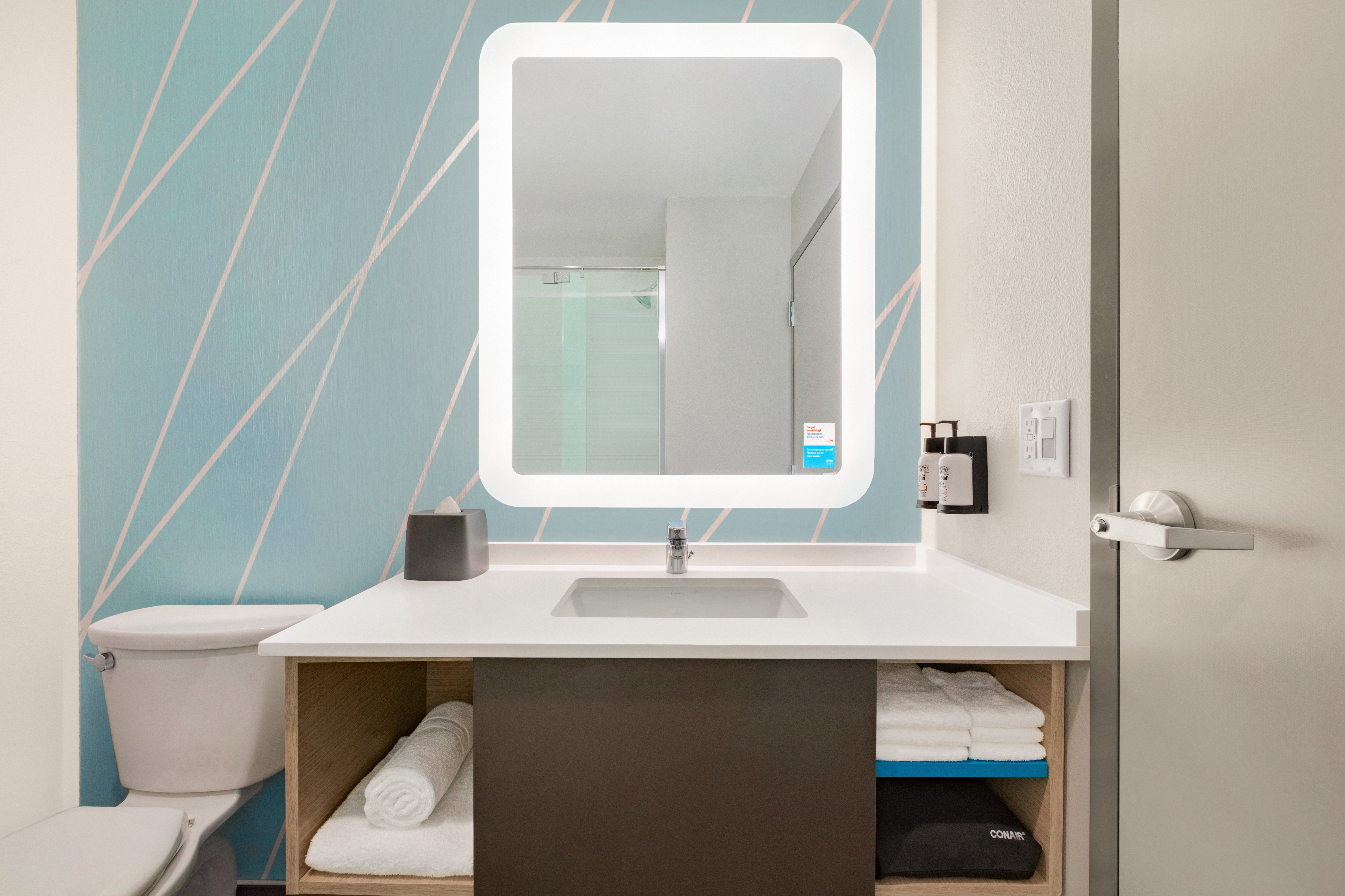 AVID HOTEL LANCASTER BY IHG-guestroom-Refreshing bathroom amenities.jpg