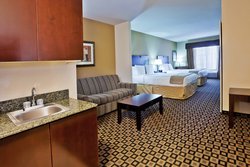  - Holiday Inn Express & Suites Clovis