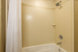  - Holiday Inn Express & Suites Clovis