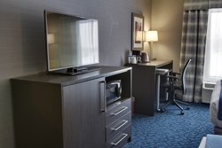  - Holiday Inn Express & Suites Sidney - I-75, Exit 92