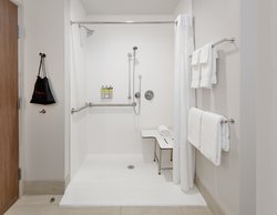  - Holiday Inn Express & Suites Northlake - I-35, Exit 70