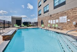  - Holiday Inn Express & Suites Northlake - I-35, Exit 70
