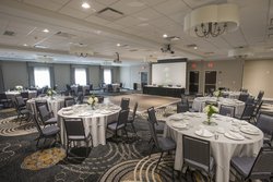  - Holiday Inn Express & Suites Downtown Cincinnati - I-71, Exit 1C & 2