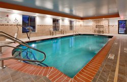  - Holiday Inn Express & Suites St Louis Airport - I-70, Exit 236 & 237