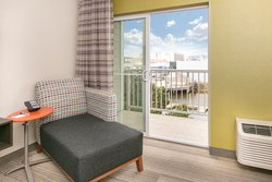  - Holiday Inn Express & Suites Seaside