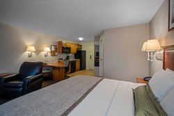  - Candlewood Suites Perrysburg - I-75, Exit 193