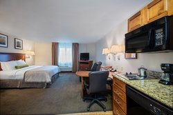  - Candlewood Suites Perrysburg - I-75, Exit 193