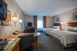  - Candlewood Suites Perrysburg - I-75, Exit 193