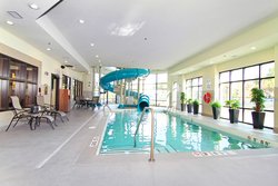  - Holiday Inn Express Banff Trail Calgary