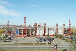  - Holiday Inn Express Banff Trail Calgary