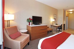  - Holiday Inn Express Banff Trail Calgary