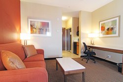  - Holiday Inn Express Banff Trail Calgary