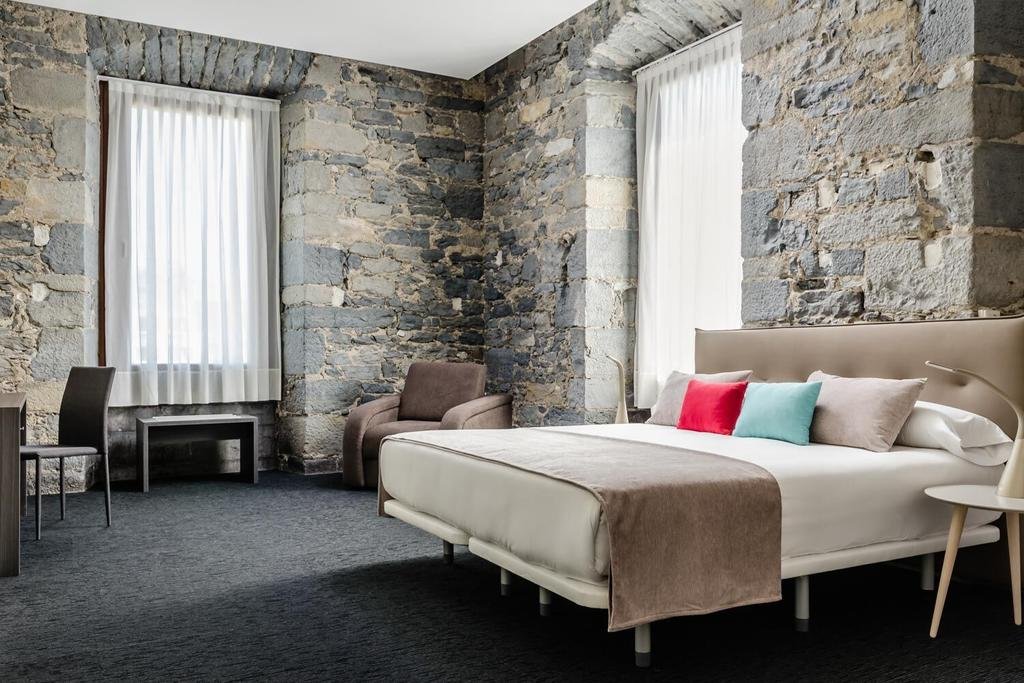 BALNEARIO ORDUNA PLAZA-guestroom-615223 Guest Room.jpg