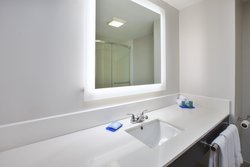  - Holiday Inn Express Tiffin