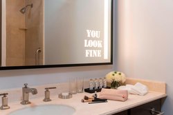  - Renaissance Hotel Downtown Toledo