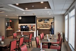  - Holiday Inn Express & Suites Hudson - I-495, Exit 67