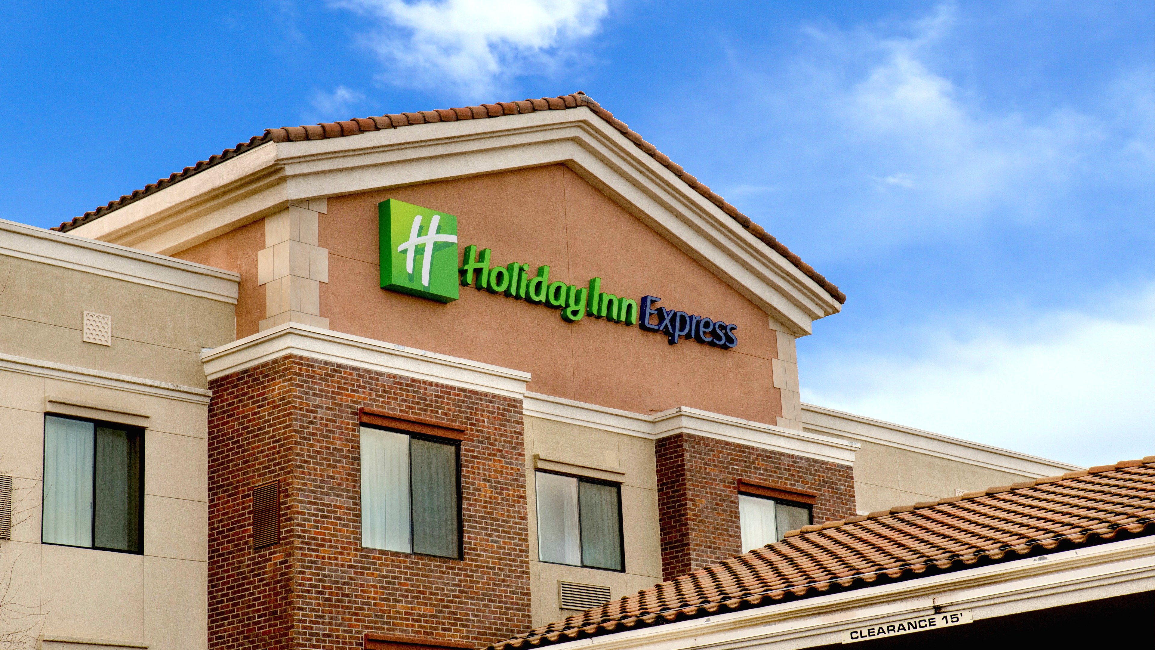 Holiday Inn Express & Suites Lincoln