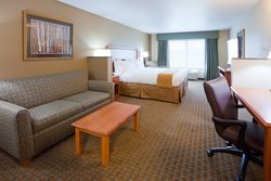  - Holiday Inn Express & Suites Shakopee