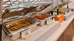  - Holiday Inn Express & Suites Calgary