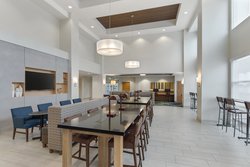  - Holiday Inn Express Airport Sacramento - I-5, Exit 525A