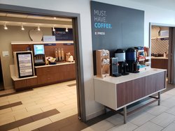  - Holiday Inn Express & Suites Springfield