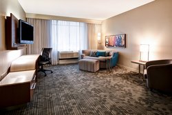  - Courtyard by Marriott Airport Louisville - I-65, Exit 131B