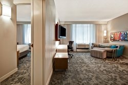 - Courtyard by Marriott Airport Louisville - I-65, Exit 131B