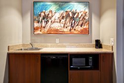  - Courtyard by Marriott Airport Louisville - I-65, Exit 131B