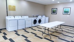  - Candlewood Suites Stevensville - I-94, Exit 23