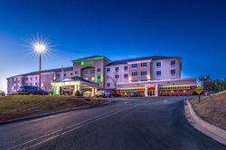 - Holiday Inn & Suites Poplar Bluff