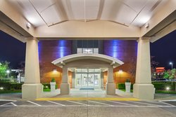  - Holiday Inn Express Airport Sacramento - I-5, Exit 525A