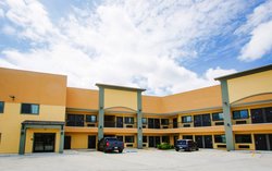  - Scottish Inn & Suites Bayway Drive Baytown