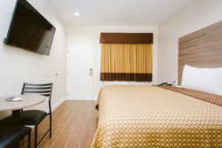  - Scottish Inn & Suites Bayway Drive Baytown